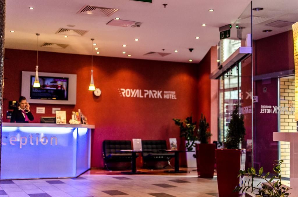 Royal Park Boutique Hotel Budapest Bagian luar foto